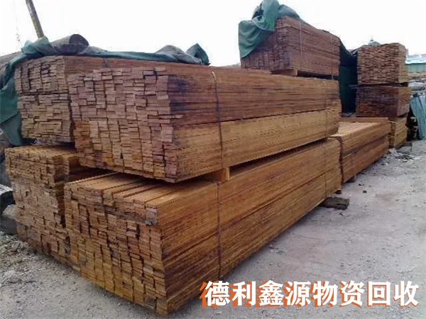 上門(mén)木方回收，高價(jià)竹膠板回收，工地跳板回收