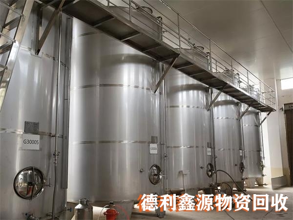 高價(jià)不銹鋼罐回收,不銹鋼儲罐回收,廢舊設(shè)備回收